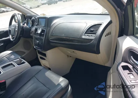 2016 Chrysler Town & Country Touring-L Anniversary Edition из США, поврежденный, VIN 2C4RC1CG9GR189163